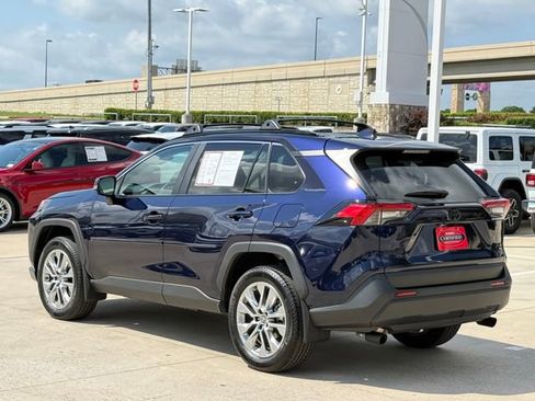 Used 2025 Toyota RAV4 XLE Premium image 4