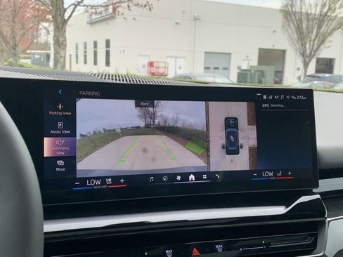 Certified 2025 BMW 530i xDrive w/ M Sport Package image 26