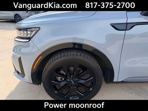 Certified 2022 Kia Sorento SX image 8