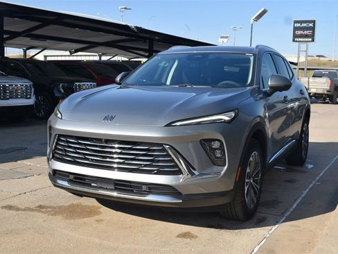 New 2025 Buick Envision Preferred image 8