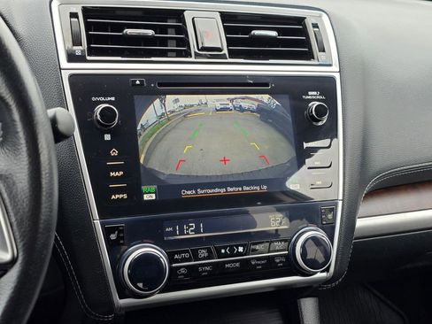 Used 2019 Subaru Outback 2.5i Limited AWD/4WD image 20