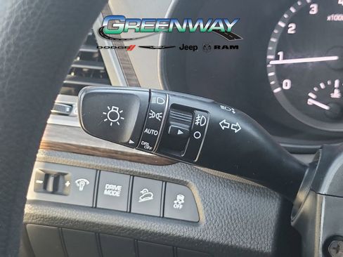 Used 2017 Hyundai Santa Fe Sport image 23