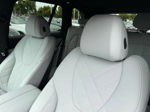 Used 2026 BMW X5 sDrive40i w/ M Sport Package RWD image 22