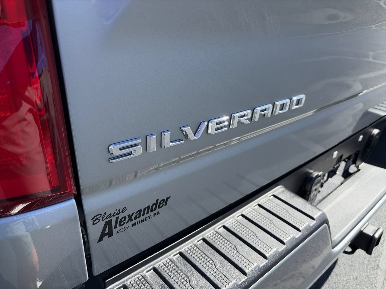 Used 2026 Chevrolet Silverado 1500 RST AWD/4WD image 11