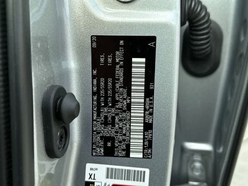 Used 2021 Toyota Highlander Platinum image 25