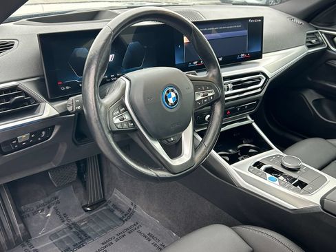 Used 2023 BMW i4 eDrive40 w/ Premium Package RWD image 13