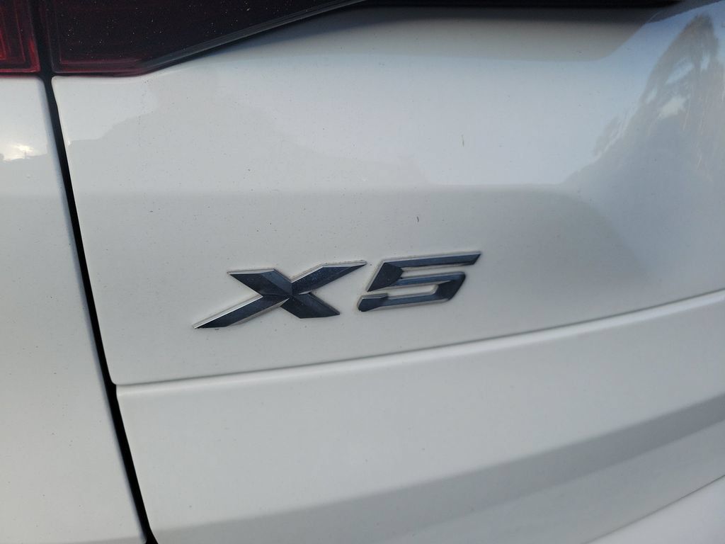 Used 2023 BMW X5 sDrive40i w/ M Sport Package RWD image 15