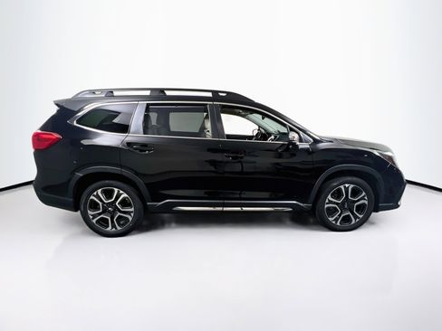 Used 2023 Subaru Ascent Limited w/ Technology Package AWD/4WD image 4
