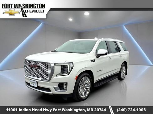 Used 2024 GMC Yukon Denali w/ Advanced Technology Package AWD/4WD image 4