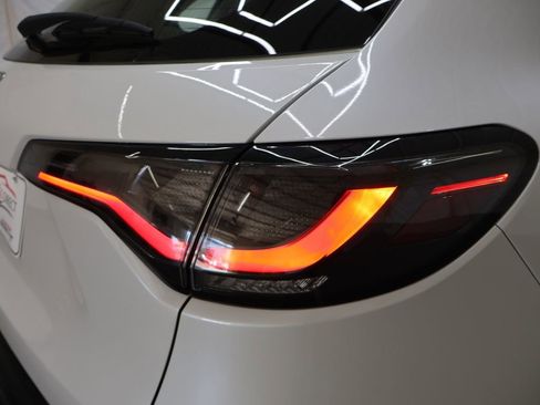 Used 2025 Honda HR-V LX image 35