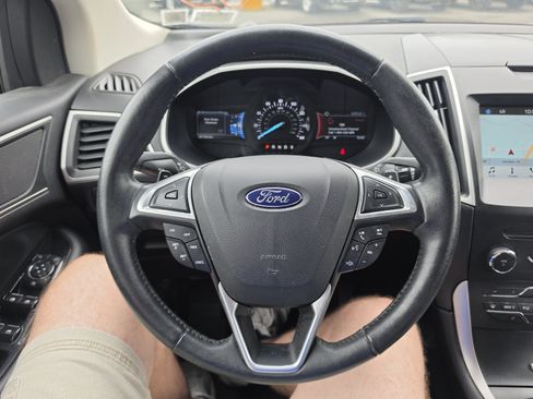 Used 2017 Ford Edge SEL w/ Equipment Group 201A AWD/4WD image 17