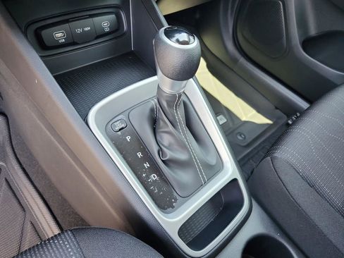 New 2026 Hyundai Venue SE FWD image 14