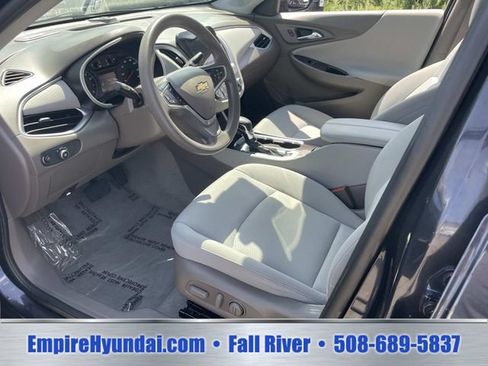 Used 2023 Chevrolet Malibu LT FWD image 19