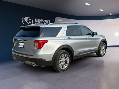 Used 2024 Ford Explorer Limited AWD/4WD image 5