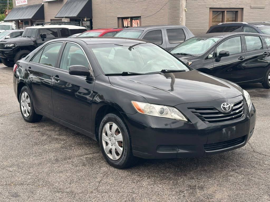 Used 2007 Toyota Camry LE FWD image 1