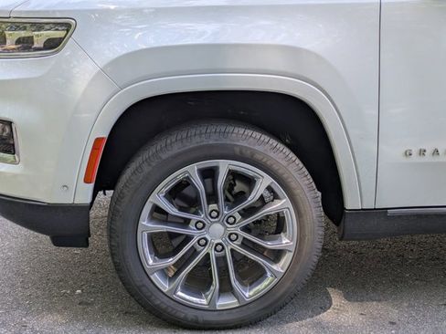 Used 2022 Jeep Grand Wagoneer Series II w/ Premium Group II image 14