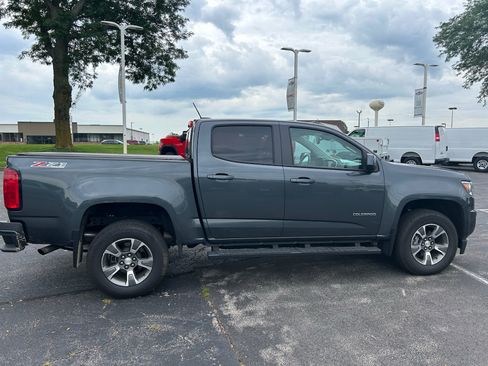 Used 2017 Chevrolet Colorado Z71 AWD/4WD image 4