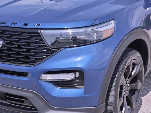 Used 2023 Ford Explorer ST-Line AWD/4WD image 11