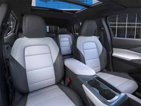 New 2026 Chevrolet Equinox EV LT w/ Convenience Package II image 16