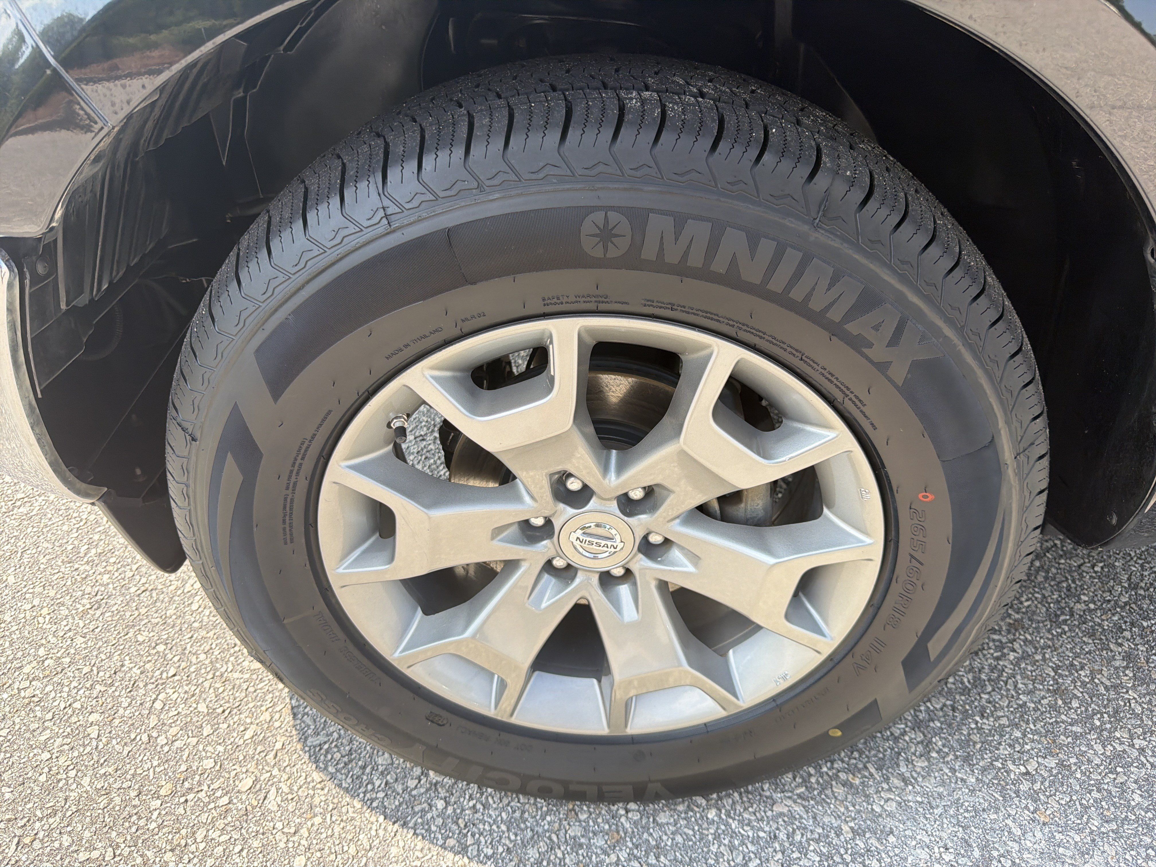 Used 2019 Nissan Frontier SL RWD image 19