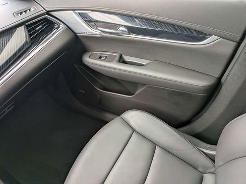 Certified 2024 Cadillac XT6 Premium Luxury w/ Technology Package AWD/4WD image 16