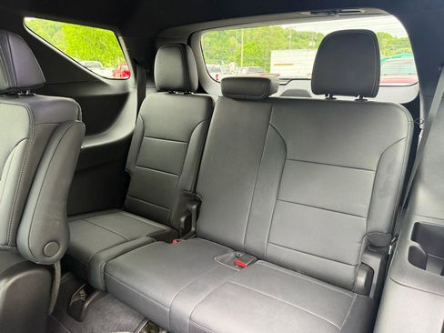 Used 2026 Chevrolet Traverse LT AWD/4WD image 23