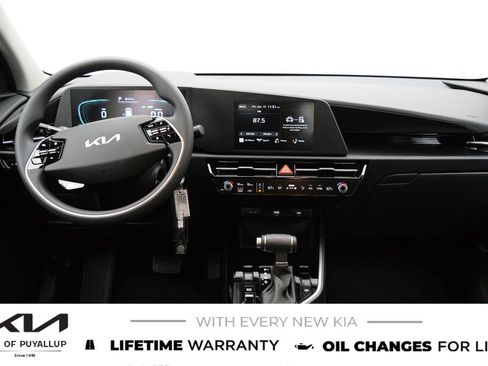 New 2026 Kia Niro LX FWD image 17