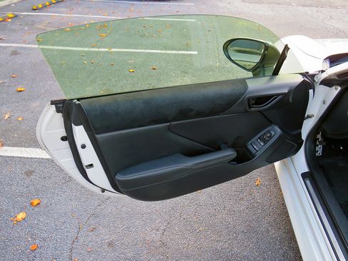 Used 2023 Toyota GR86 Premium image 29