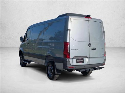 Used 2025 Mercedes-Benz Sprinter 2500 image 8