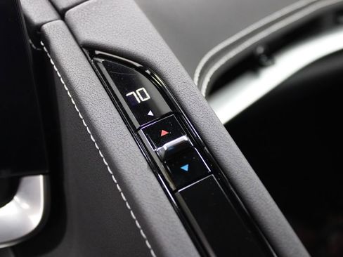 Used 2024 Chevrolet Corvette Stingray Coupe w/ Z51 Performance Package image 47