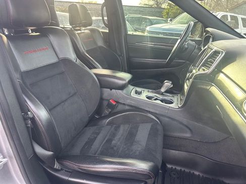 Used 2018 Jeep Grand Cherokee Trailhawk image 14