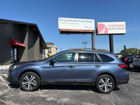 Used 2018 Subaru Outback 2.5i Limited AWD/4WD image 2