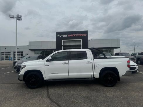 Used 2017 Toyota Tundra SR5 w/ SR5 Upgrade Package RWD image 4