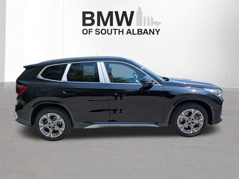 New 2025 BMW X1 xDrive28i w/ Technology Package image 3