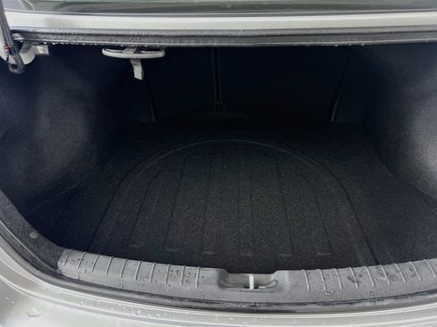 Used 2018 Hyundai Elantra SE w/ Cargo Package FWD image 21