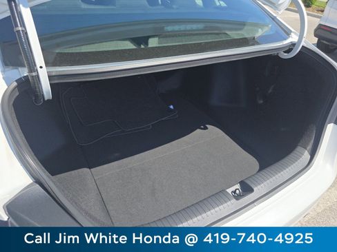 Used 2025 Honda Accord LX image 17