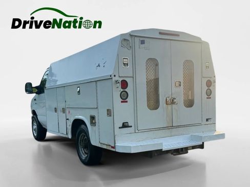 Used 2012 Ford E-350 and Econoline 350 Super Duty w/ Class I Trailer Tow Pkg image 7