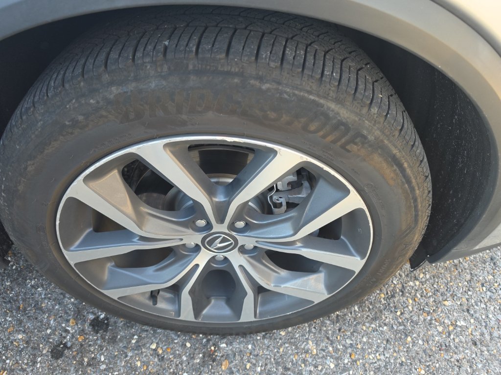 Used 2023 Acura MDX w/ Technology Package FWD image 16