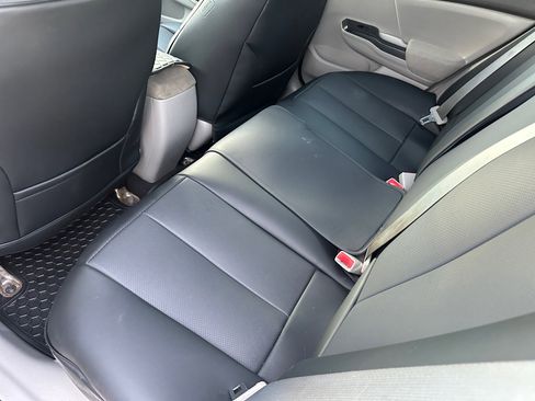 Used 2012 Honda Civic LX image 8