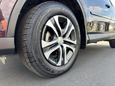 Used 2018 Toyota RAV4 LE w/ All Weather Liner Package AWD/4WD image 17