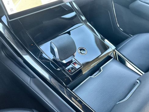 Used 2025 Land Rover Range Rover Sport Dynamic SE image 27