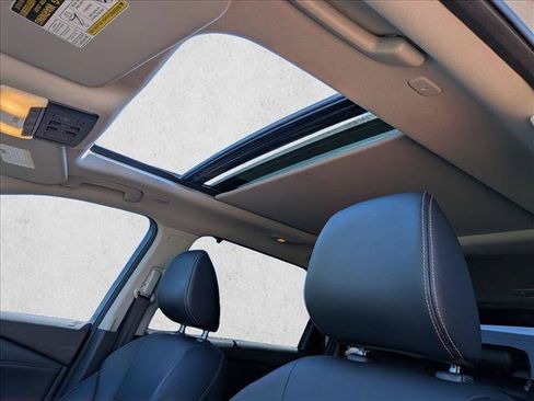 Used 2022 Nissan Rogue SL w/ SL Premium Package FWD image 16