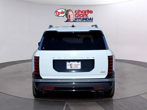 New 2026 Hyundai Palisade Limited FWD image 4