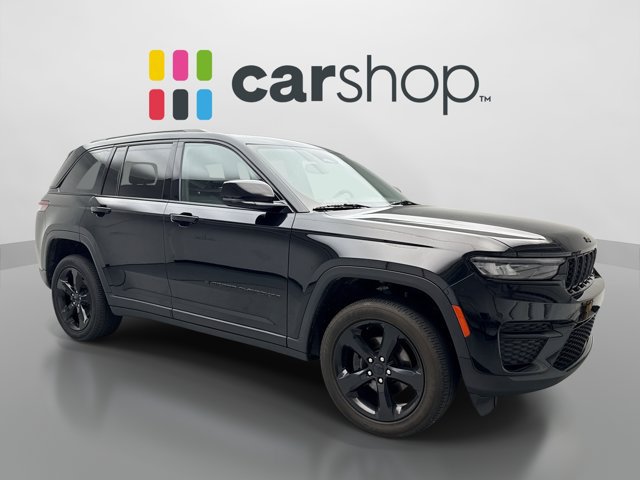 Used 2023 Jeep Grand Cherokee Altitude AWD/4WD image 7