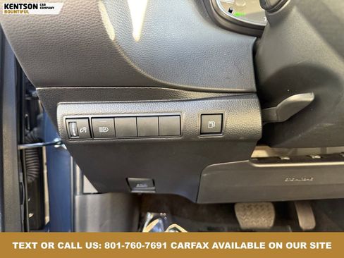 Used 2024 Toyota Corolla LE image 17