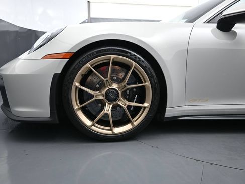 Certified 2022 Porsche 911 GT3 RWD image 5