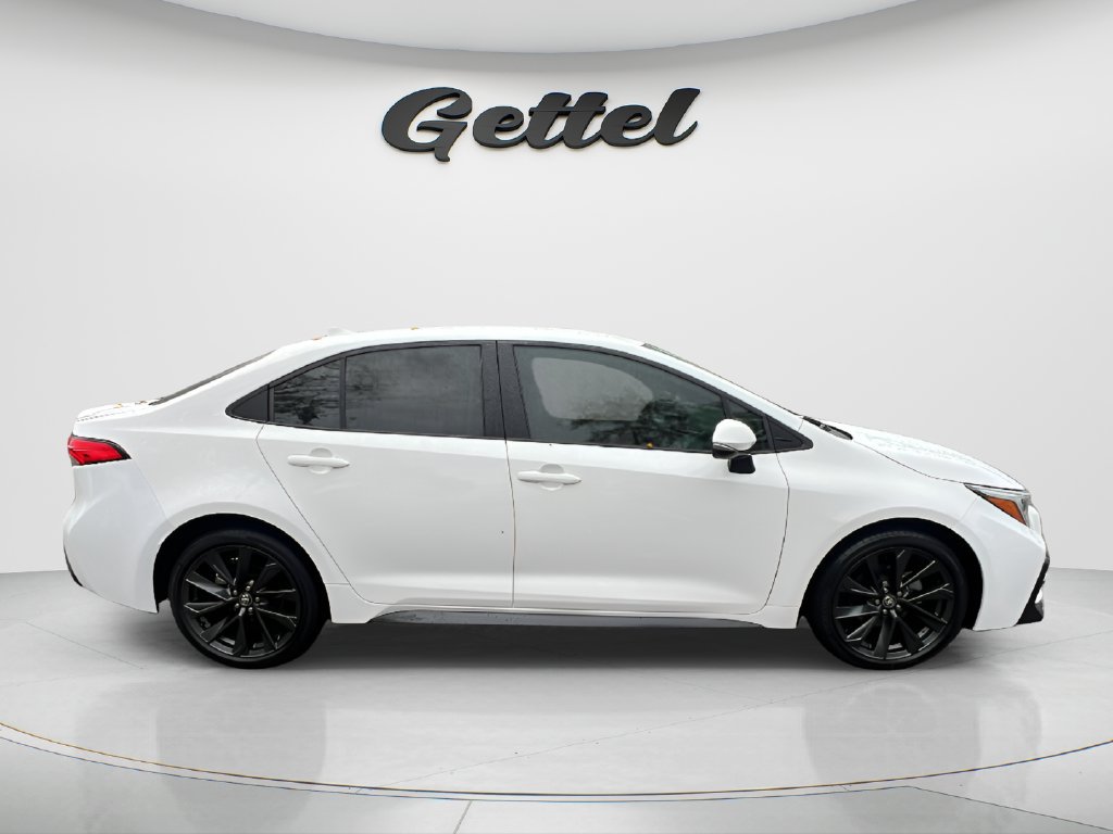 Used 2024 Toyota Corolla SE FWD image 4