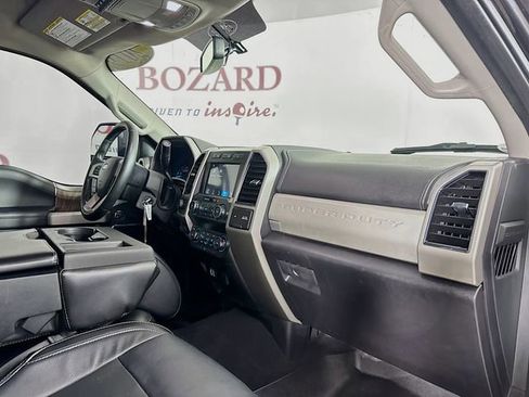 Used 2019 Ford F250 Lariat w/ Lariat Value Package image 29