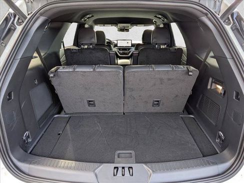 Certified 2025 Ford Explorer ST RWD image 6