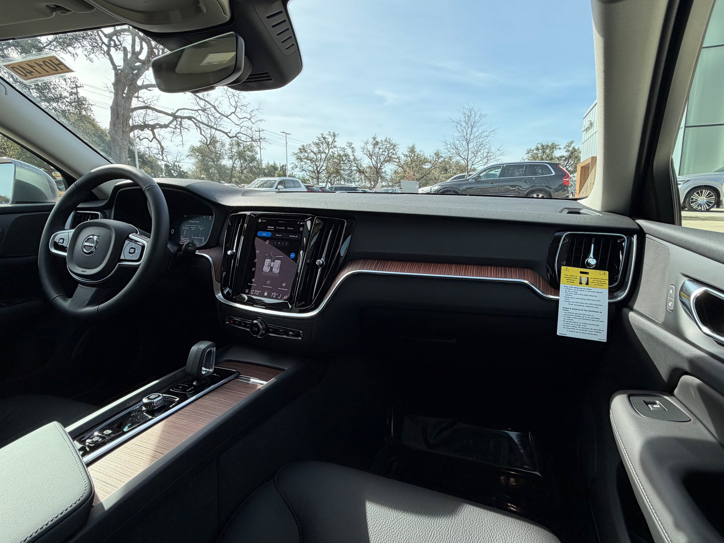 New 2026 Volvo V60 B5 Cross Country Plus w/ Protection Package Premier AWD/4WD image 10